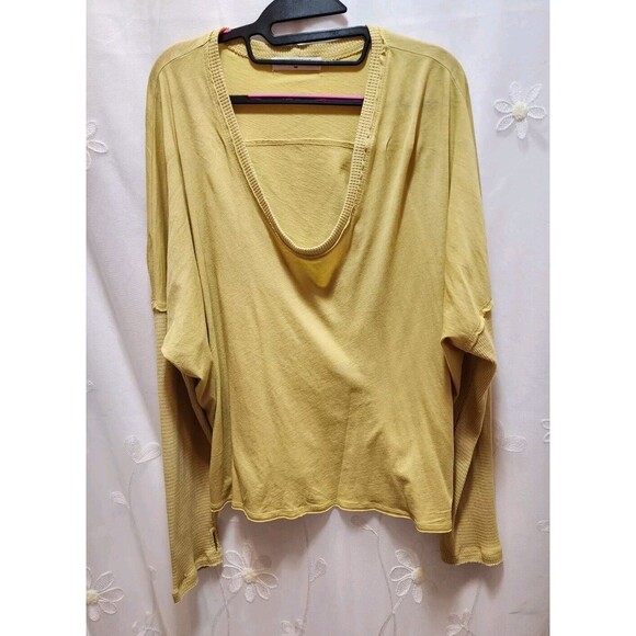 PROJECT SOCIAL T WOMENS LARGE YELLOW SHIRT MUSTARD SCOOP NECK RIBBED THERMAL - Picture 1 of 12